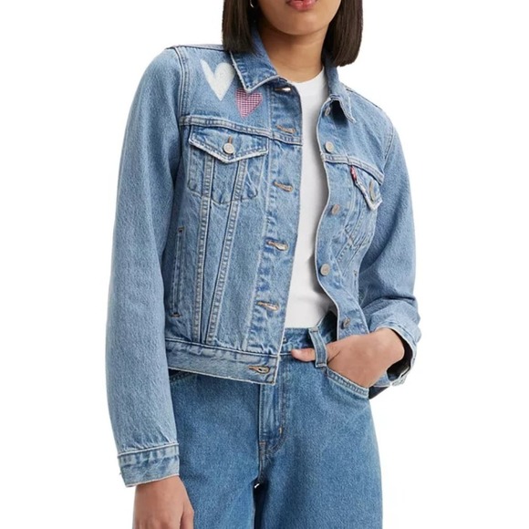Levi's Jackets & Blazers - NWT Levi’s Original Trucker Jacket with Patchwork